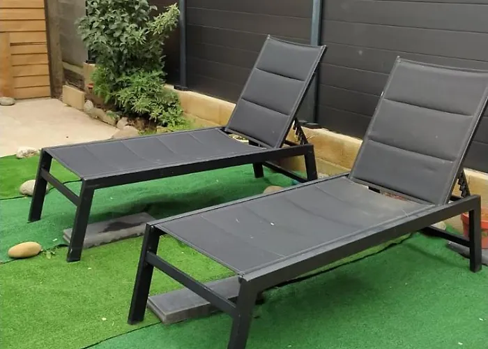 Casa Del Castell ホームステイ *