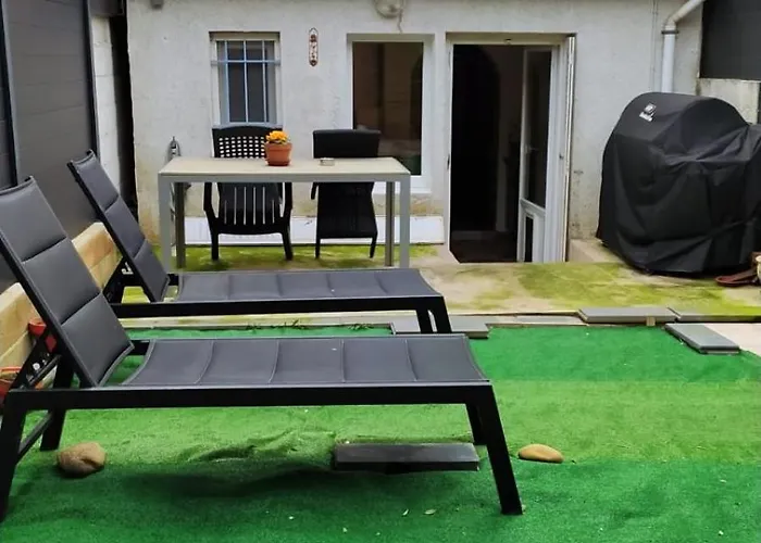 Homestay Casa Del Castell *